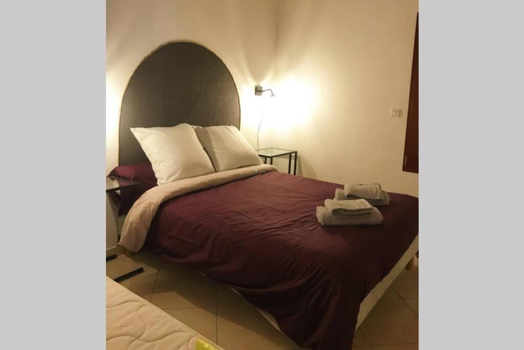 Maison Entiere Au Pied Du Plateau Du Retord 2 Chambres Sdb - Vouvray Ochiaz Екстер'єр фото